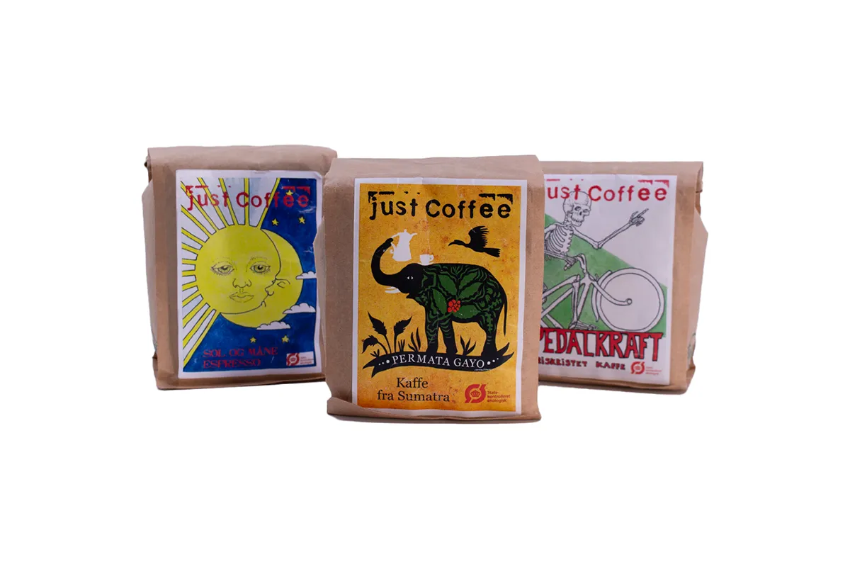 fair trade produkter - Tre poser kaffe fra Just Coffee: Permata Gayo, Pedalkraft og Sol og Måne.